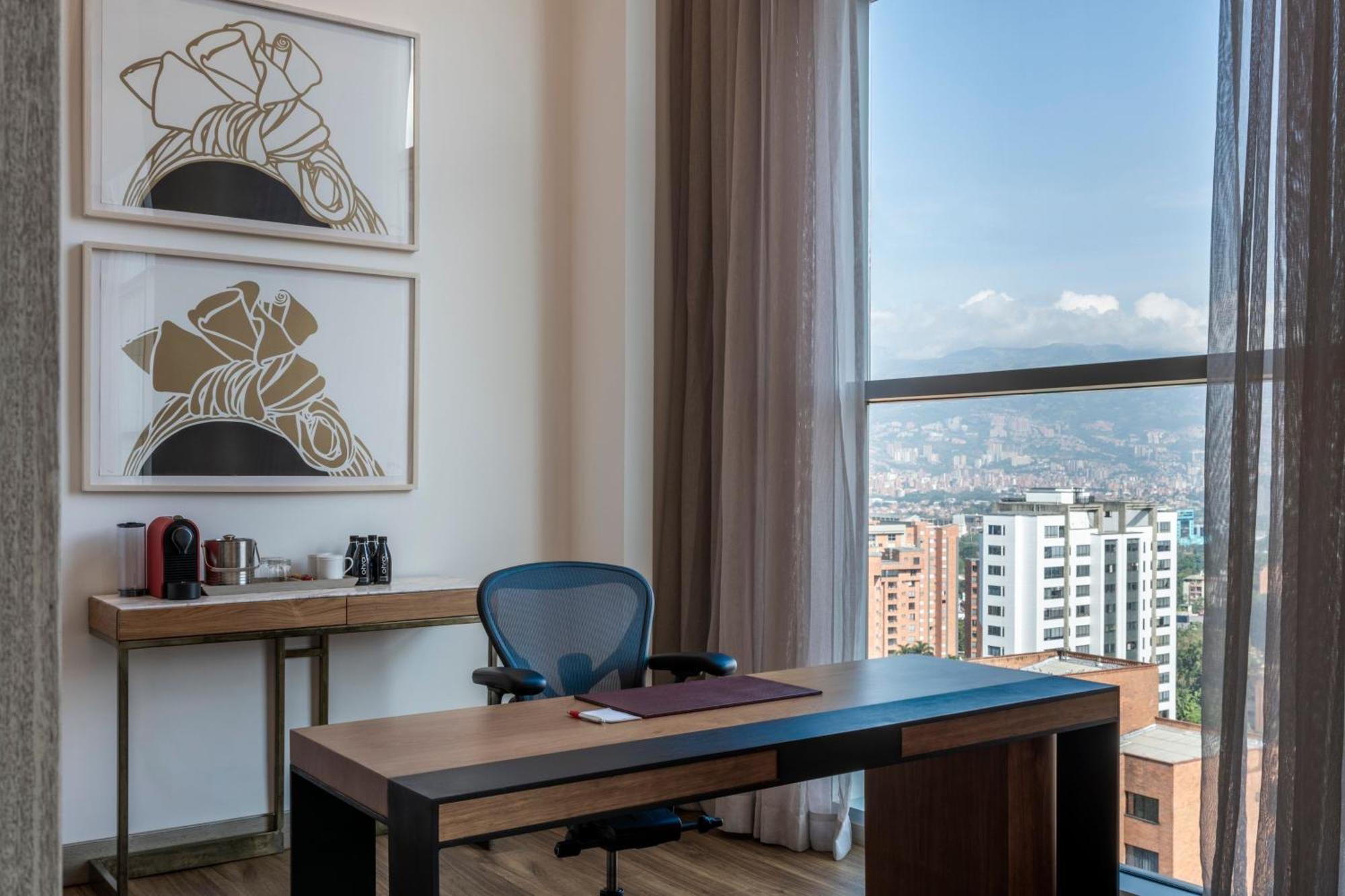 Medellin Marriott Hotel Exterior photo